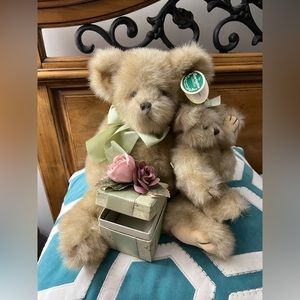 Bearington Bear Cuddles-and Snuggles Collection w/ Gift Box, 16”. Pre-owned.